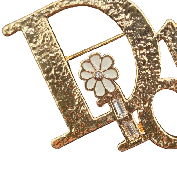 #17 Christian Dior Pin Brooch Badge Golden - Picture 6 of 12
